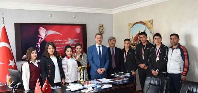 Şehit Mehmet Yağmur A.H.İ.L İki Spor dalında İl Şampiyonu 