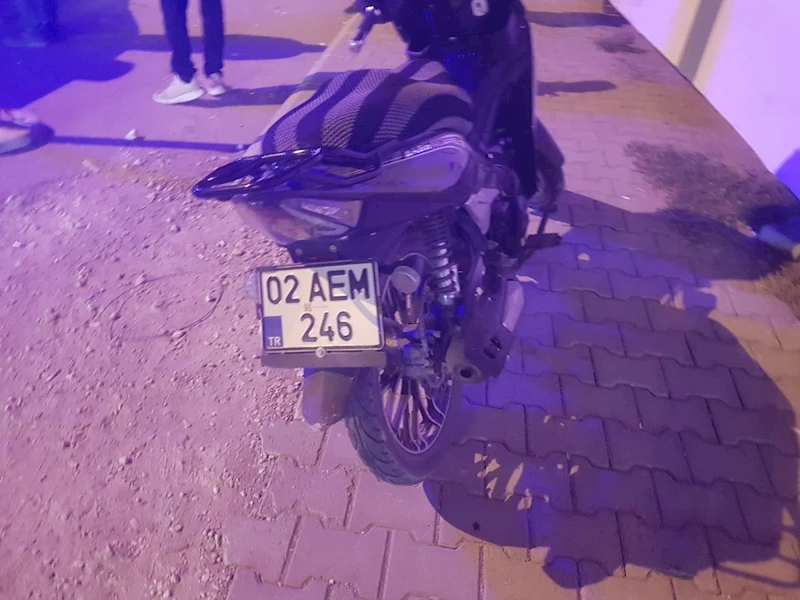 Adıyaman Saat Kulesi önünde motosiklet kazası: 1 yaralı 