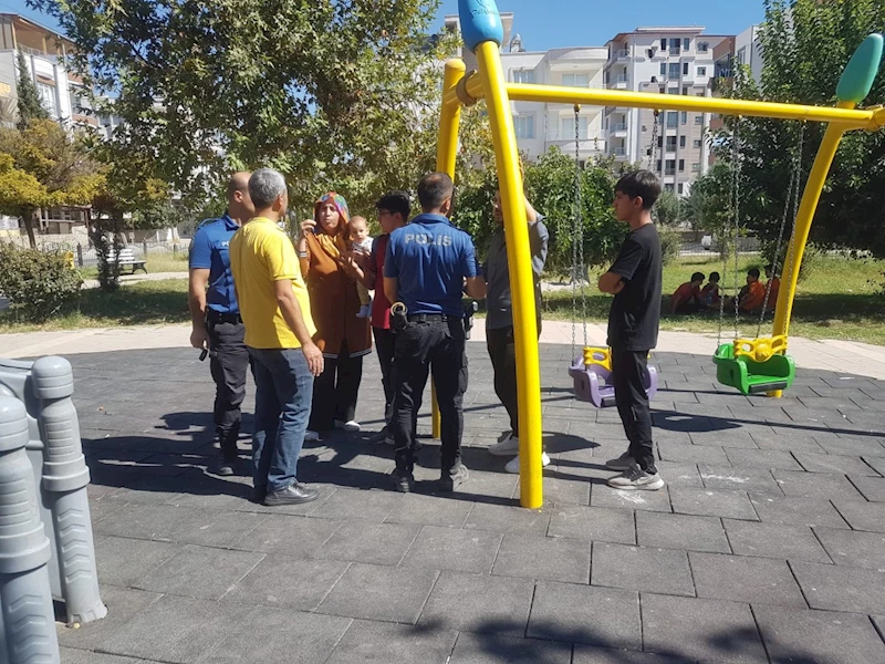 Adıyaman’da eli sopalı şahıs parkta oynayan çocukları tehdit etti