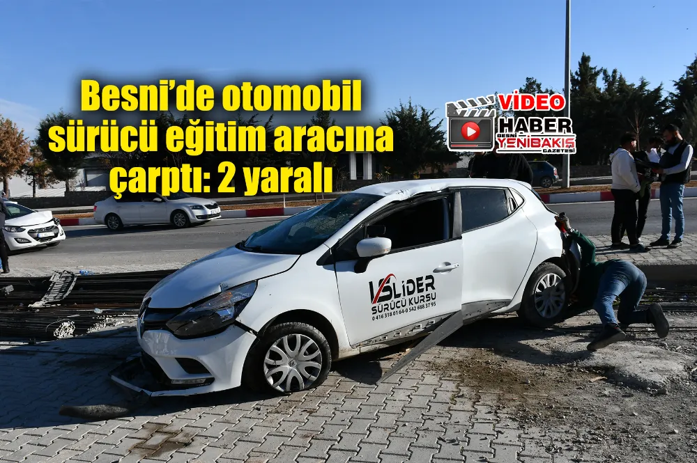 Otomobil sürücü eğitim aracına çarptı: 2 yaralı