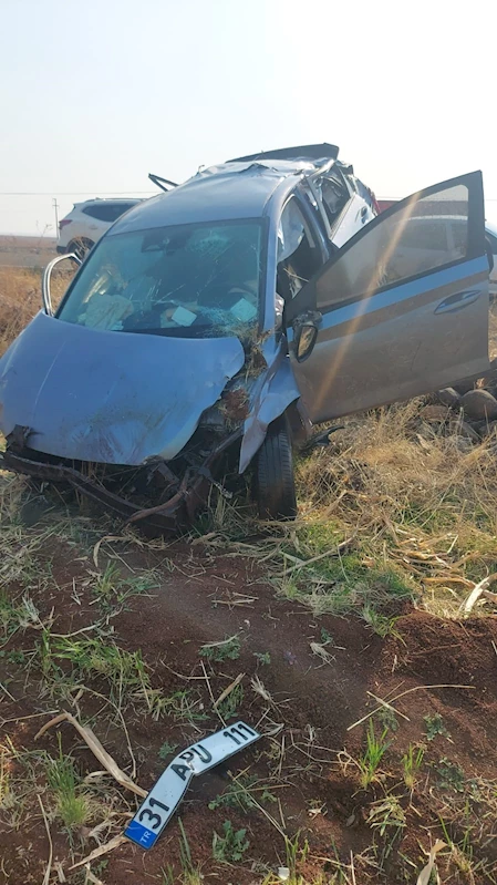 Şanlıurfa’da otomobil takla attı: baba ve 6 aylık bebek öldü, anne yaralandı 