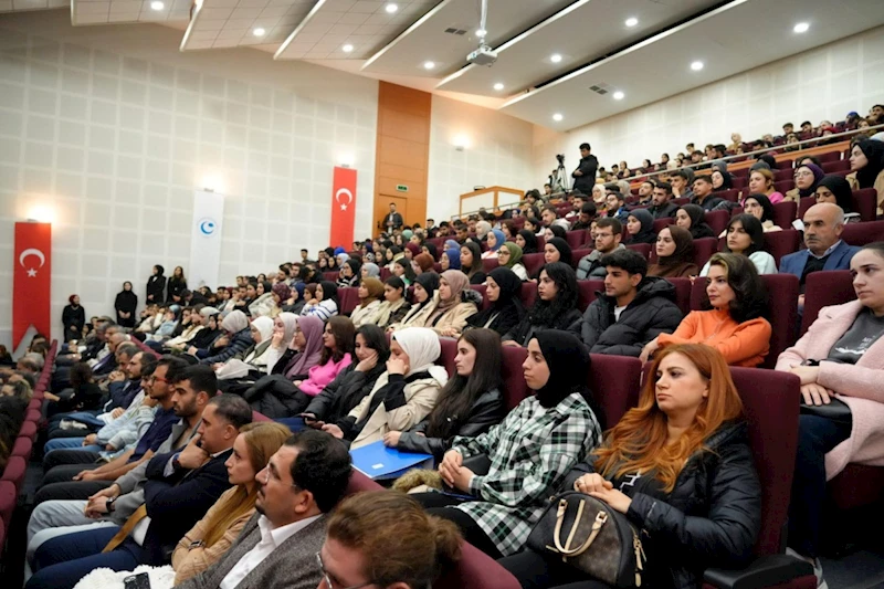 Adıyaman Üniversitesi’nde 24 Kasım Öğretmenler Günü kutlandı 