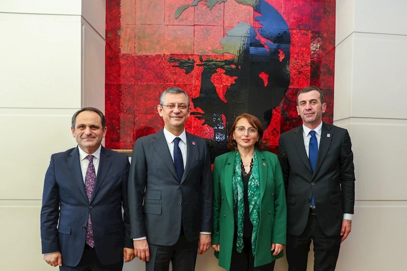 CHP Sakarya Örgütü’nden Genel Başkan Özel’e ziyaret 