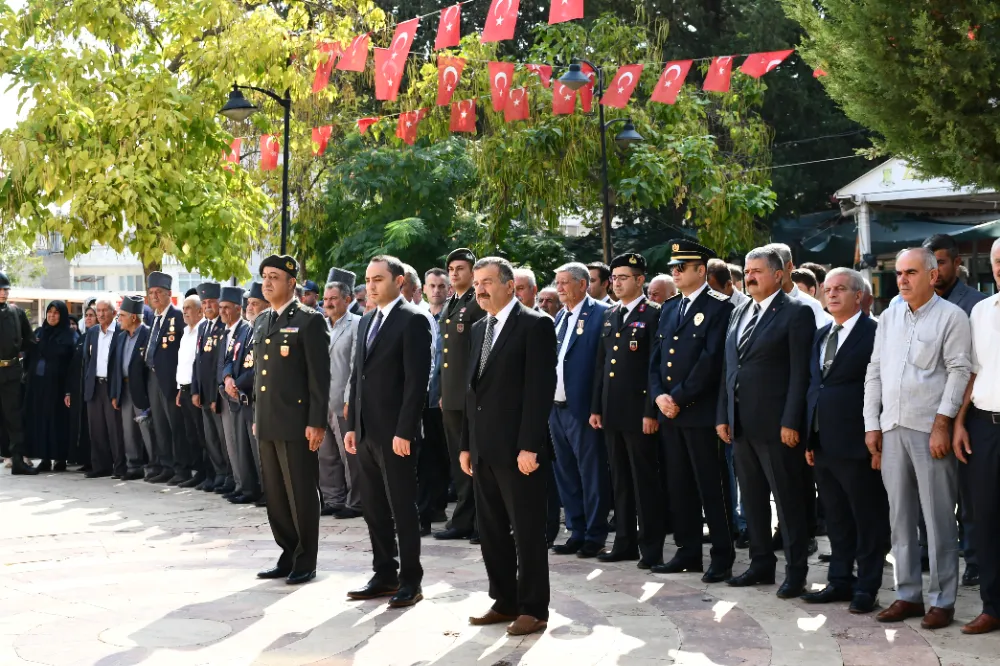 GAZİLER GÜNÜ BESNİ’DE TÖRENLE KUTLANDI