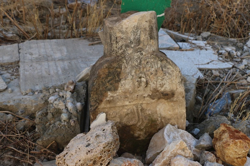 İzollu Baba Türbesi'nin içler acısı hali