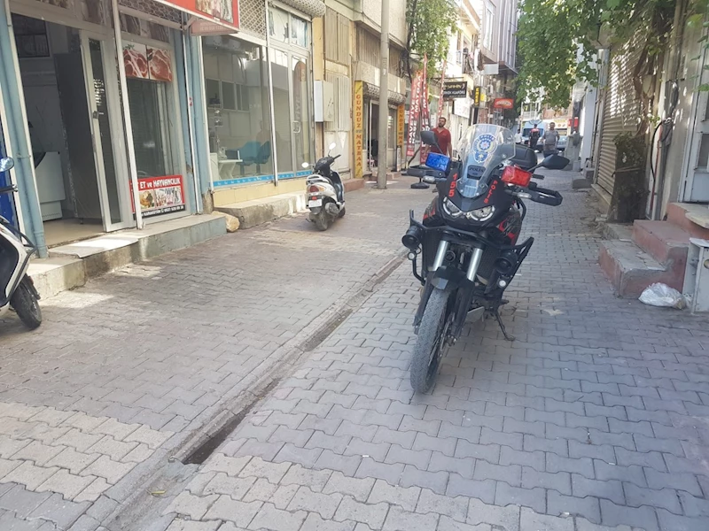 Park halindeki motosiklet çalındı 