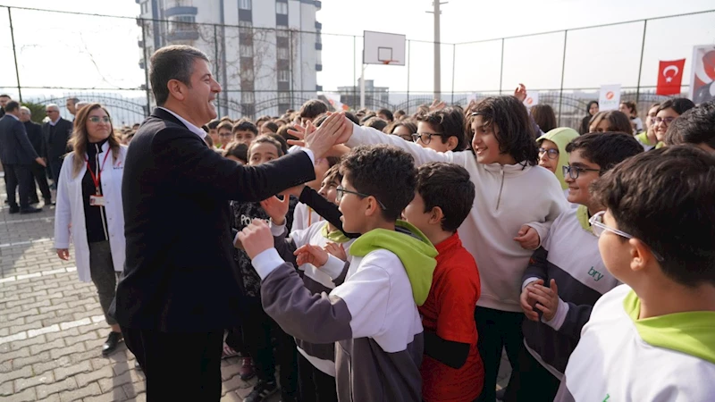 Öğrencilerden Başkan Tutdere’ye duygulandıran karşılama  - Videolu Haber