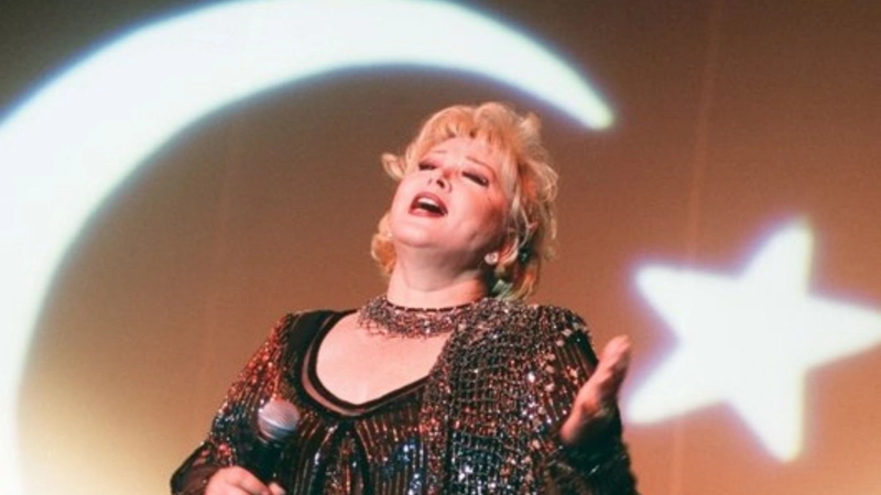 Muazzez Abacı kalp krizi geçirdi!