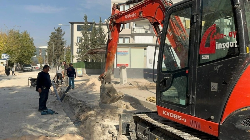 Adıyaman Belediyesi, çarşı merkezinde altyapı çalışmalarını yoğunlaştırdı  - Videolu Haber