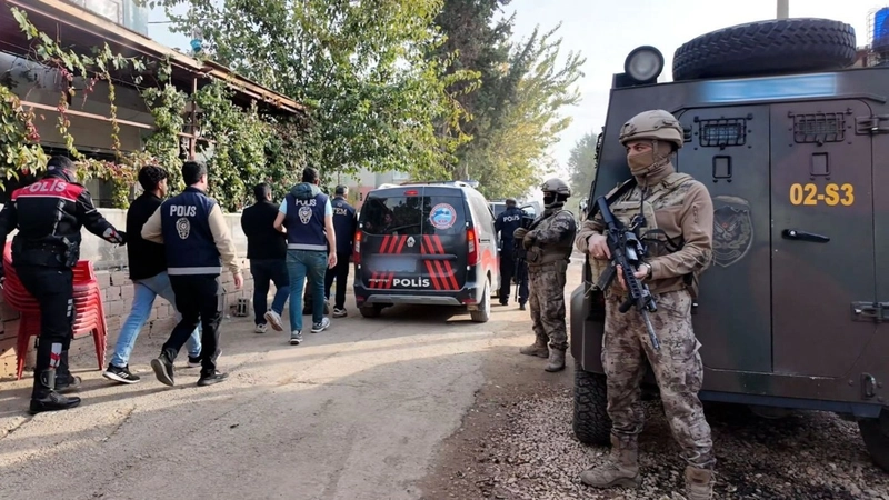 Adıyaman merkezli silah kaçakçılığı operasyonunda 34 kişi yakalandı  - Videolu Haber