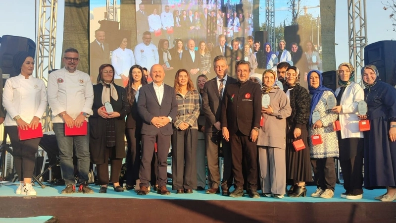 Adıyaman’da ‘Mutfak Festivali’ coşkusu: Kadınlar yöresel lezzetlerle yarıştı  - Videolu Haber