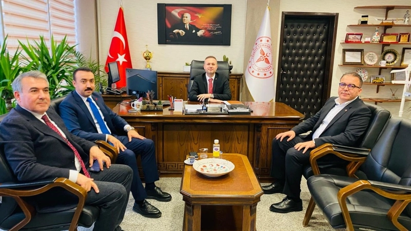 Çelikhan Kaymakamı ve Samsat Belediye Başkanı Hastane Ziyareti 