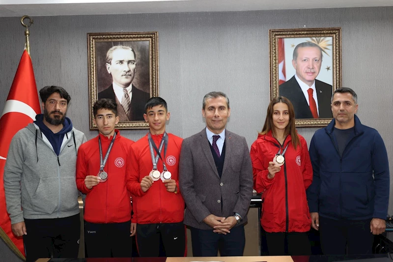 Şampı̇yon sporcular Adıyaman’ı Yunanı̇stan’da temsı̇l edecek 