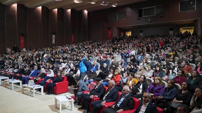 Kadınlar Korosundan 8 Mart konseri