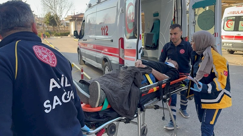 Uçuruma yuvarlanan otomobilin sürücüsü yaralandı