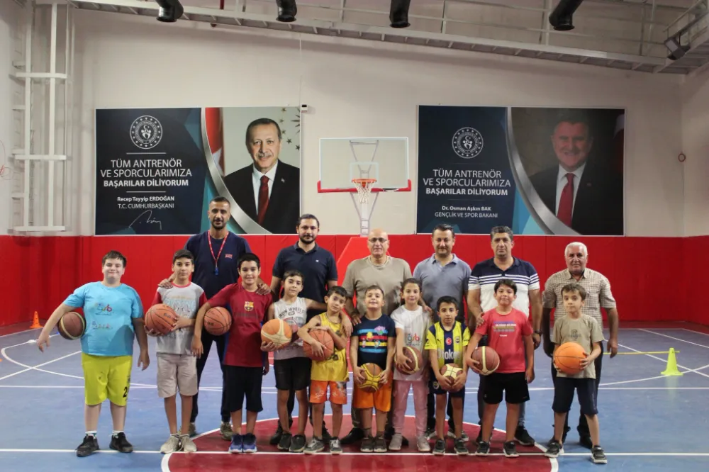 GENÇLİK VE SPOR İL MÜDÜRÜ ELÜSTÜ