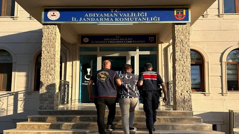Adıyaman’da jandarmadan başarılı operasyon: 9 yıl 10 ay hapis cezası bulunan firari yakalandı 