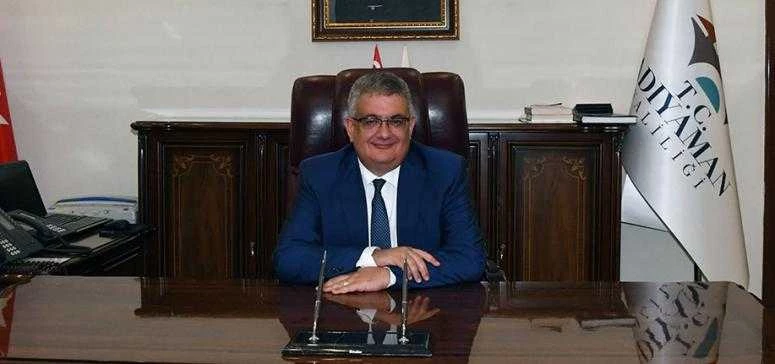 Adıyaman Valisi Aykut Pekmez’in;“10 Nisan Polis Haftası